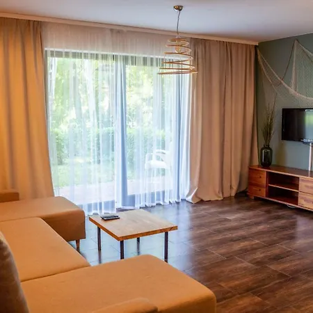 Panorama Apartment *