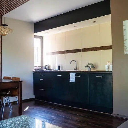 Panorama Apartment *
